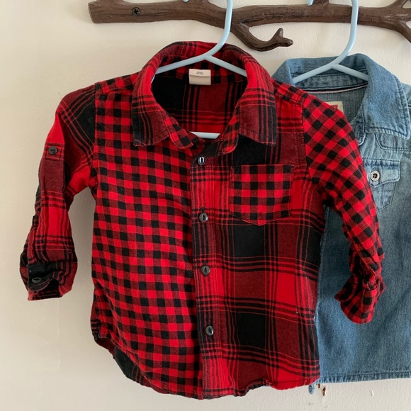 2 boy button downs - Picture 3 of 3